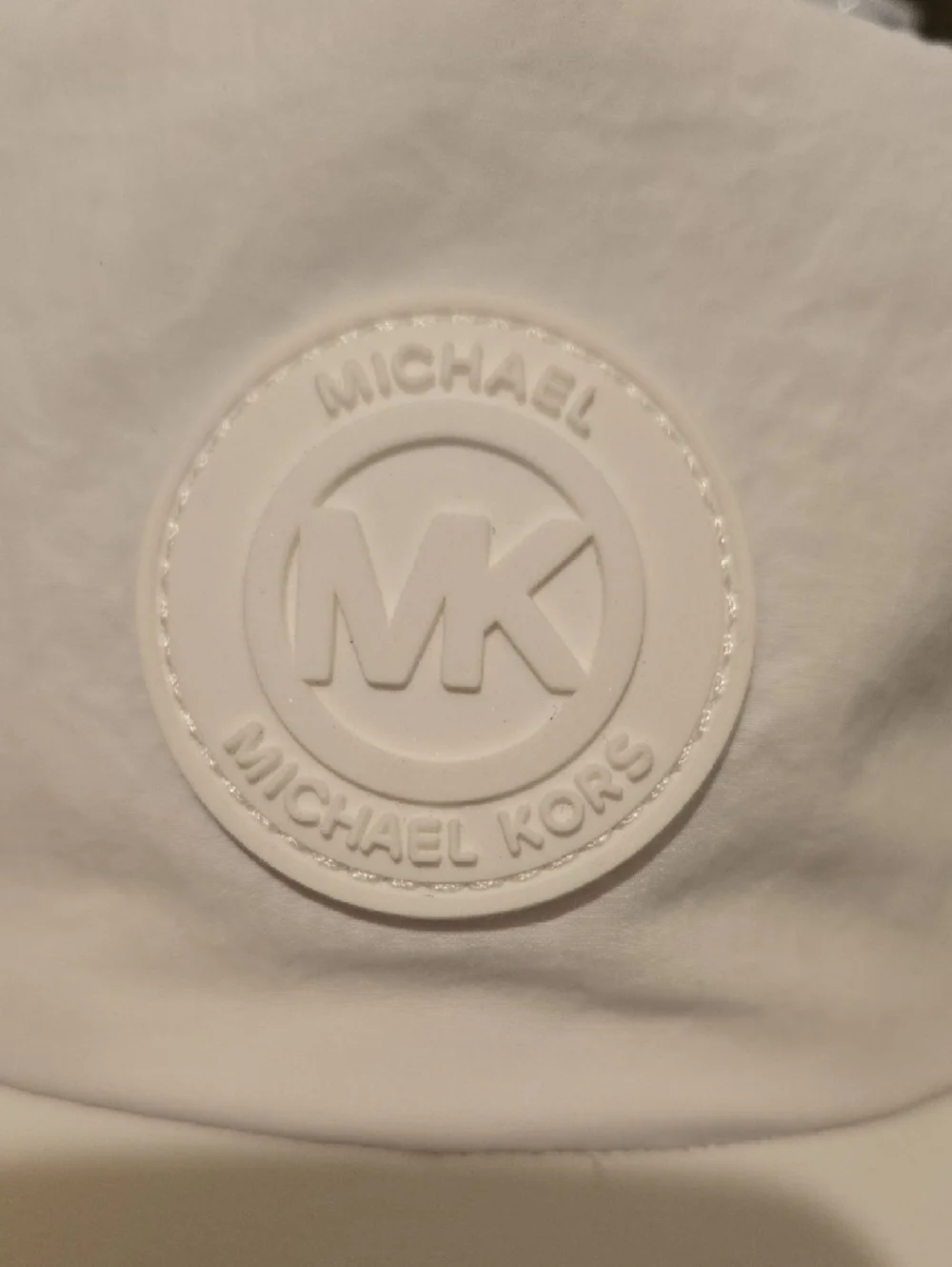 Michael Kors White Perforated MK Baseball Cap Nwt - Picture 2 of 3